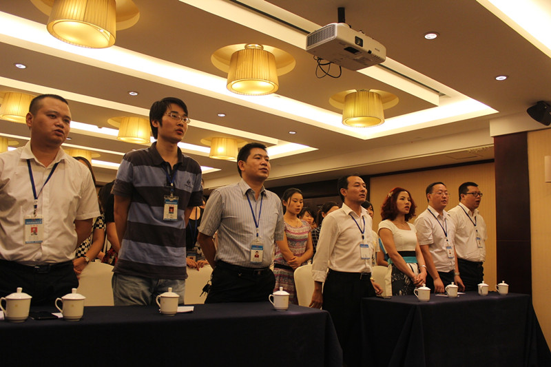 堅(jiān)定信心，再創(chuàng)奇跡——新思路裝飾召開八月工