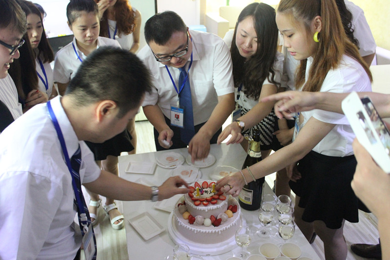  攜手同行，感謝有你——新思路裝飾11周年慶典